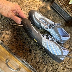 Merrell Pace Glove shoes sz 7.5